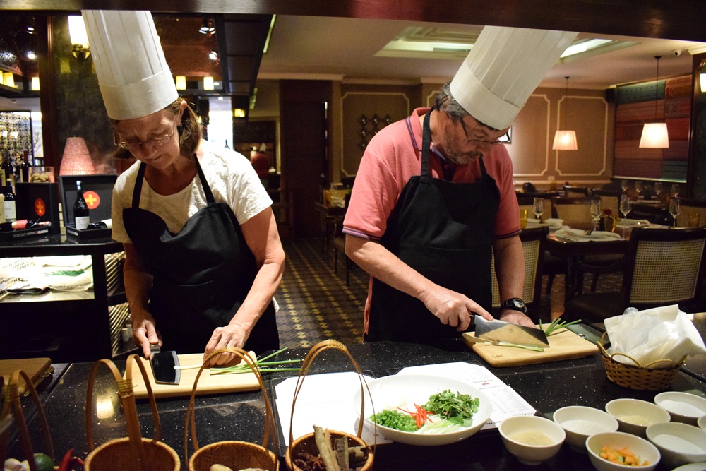 Cook like a local in Hanoi